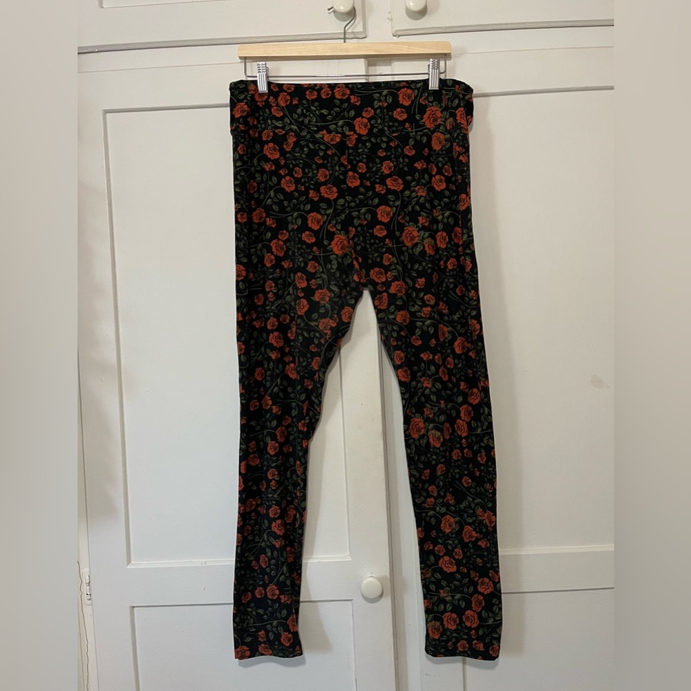 LuLaRoe Tall & Curvy TC Leggings Black Orange Floral Plus Size Stretch EUC